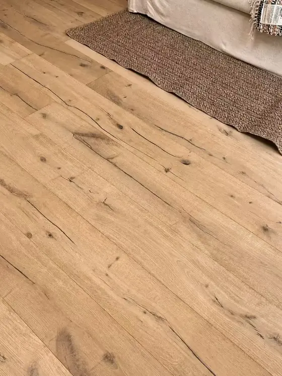 Invisible Oak Long Plank — Handscraped · Invisible Oiled