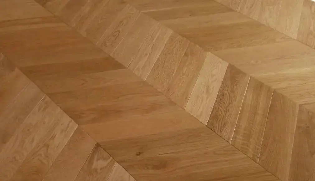 Natural Oak Chevron — Lacquered