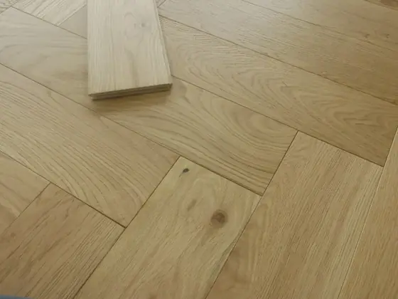 Natural Oak Herringbone — Brushed Oiled