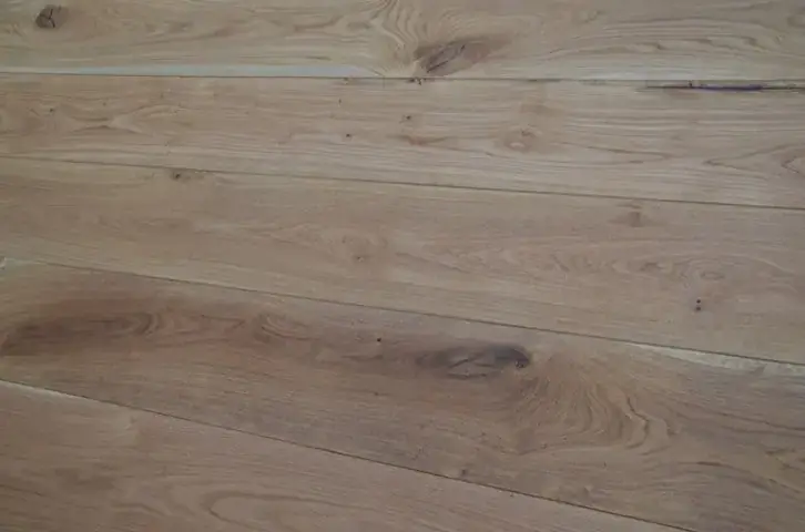 Natural Oak Long Plank — Smooth · Oiled