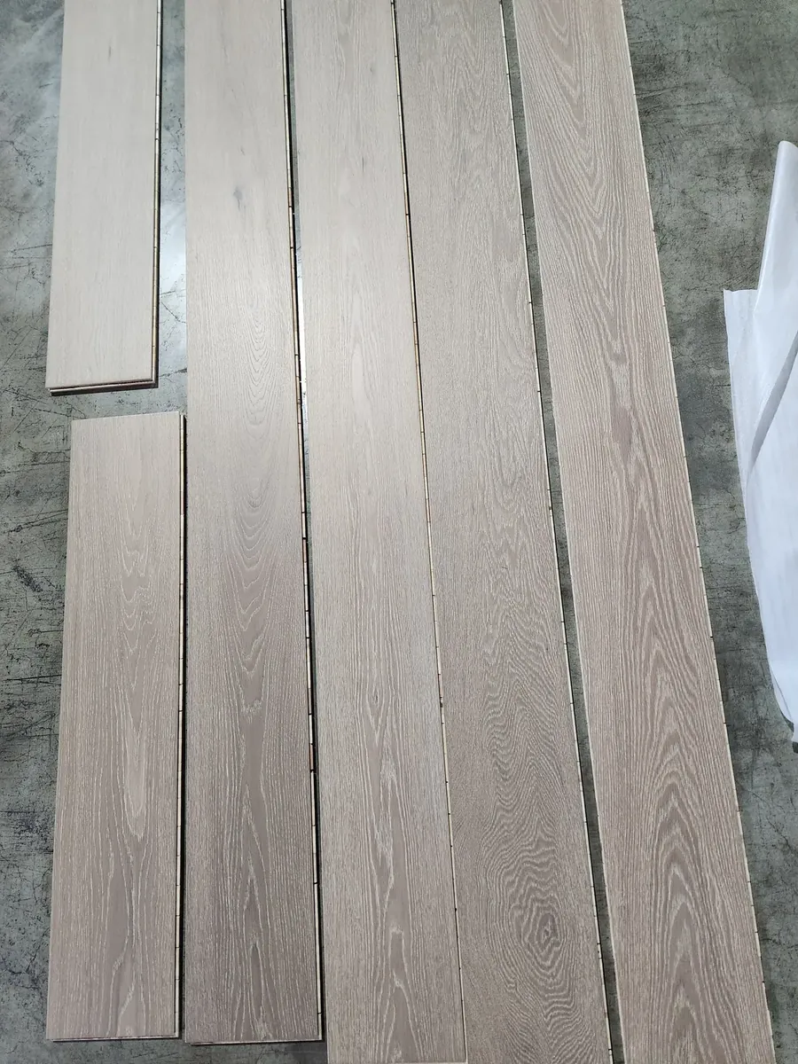 Dark Grey Oak Wide plank · classic